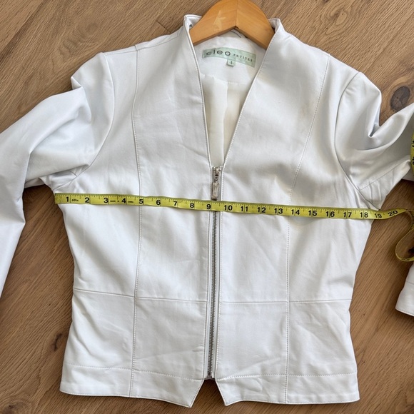 Cleo Chic White Faux Leather Jacket - Picture 5 of 7